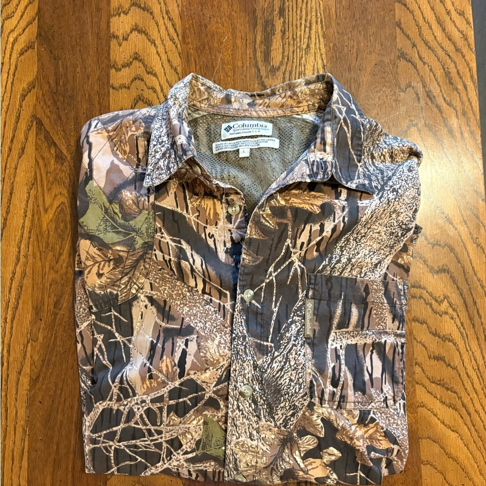 Columbia Camouflage Long Sleeve Shirt- vented in back.